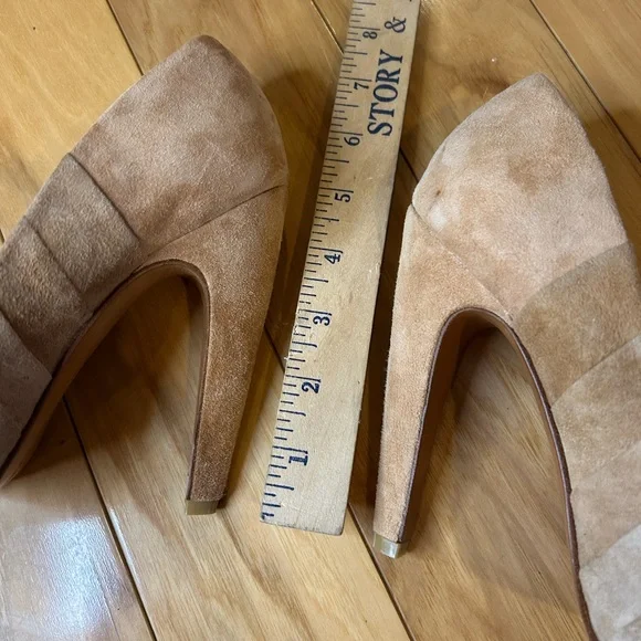Badgley Mischka Taupe Suede Heels for Women - Picture 12 of 12